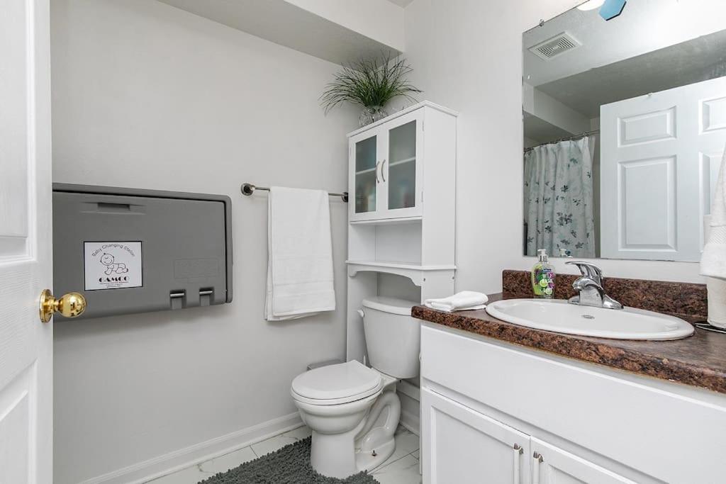 Family Friendly Home Close To Airport And Downtown Des Moines Eksteriør billede